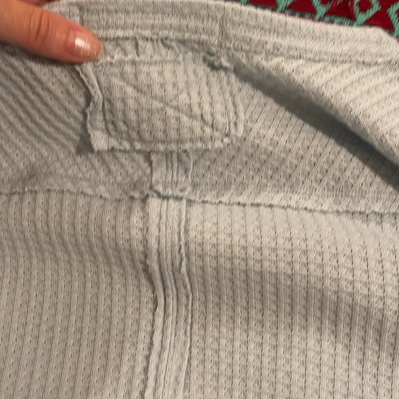 ✨NWOT ✨ WE THE FREE Caroline Waffle V- Neck Long Sleeve Thermal in Dewshine 🩵 - Picture 9 of 12